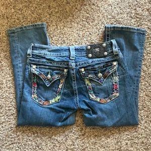 Miss Me cuffed capri peace signs